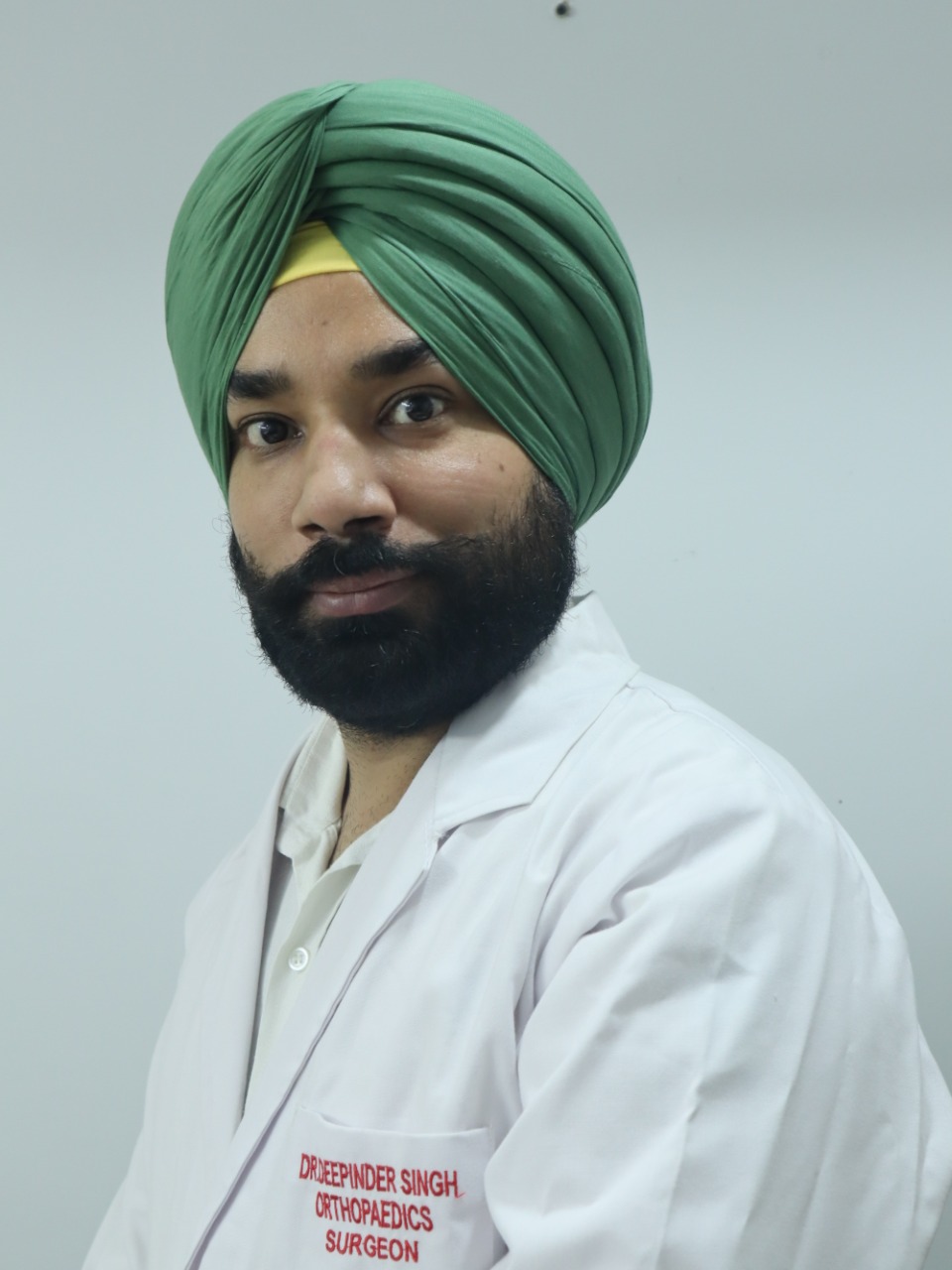 Dr. Deepinder Singh (Orthopaedics)